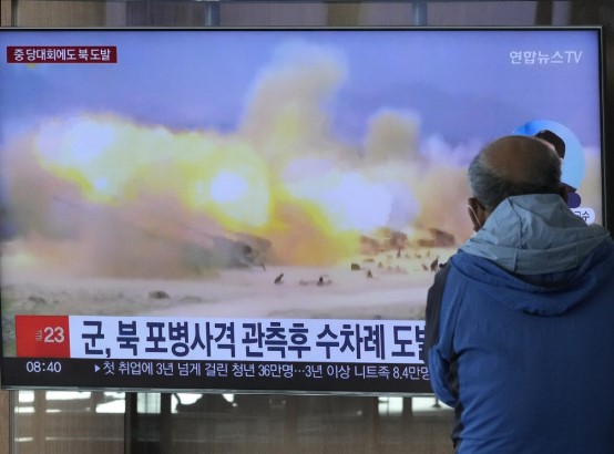 Severna Koreja ispalila oko 130 artiljerijskih granata u more