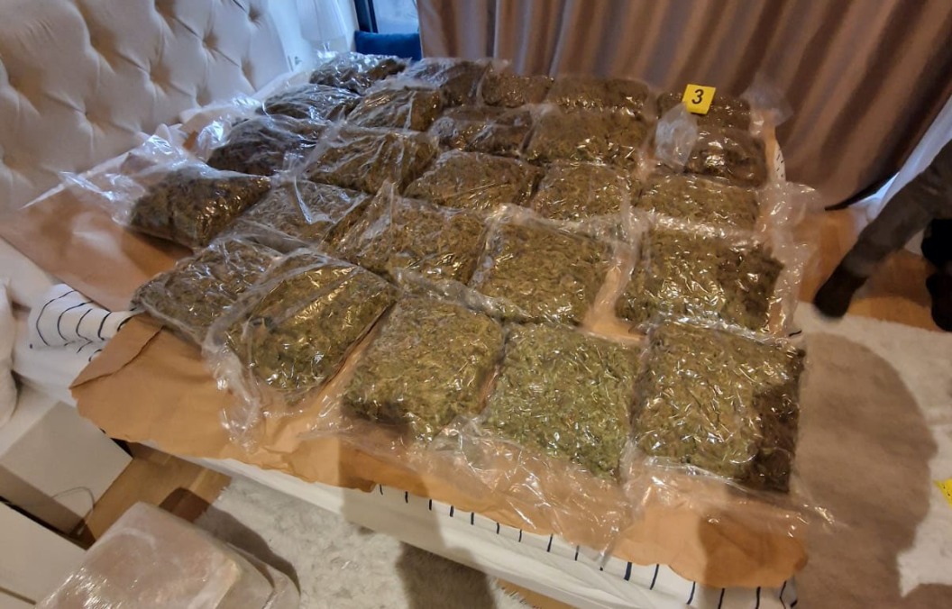 Zaplenjeno 130 kilograma marihuane u Beogradu, dve osobe uhapšene