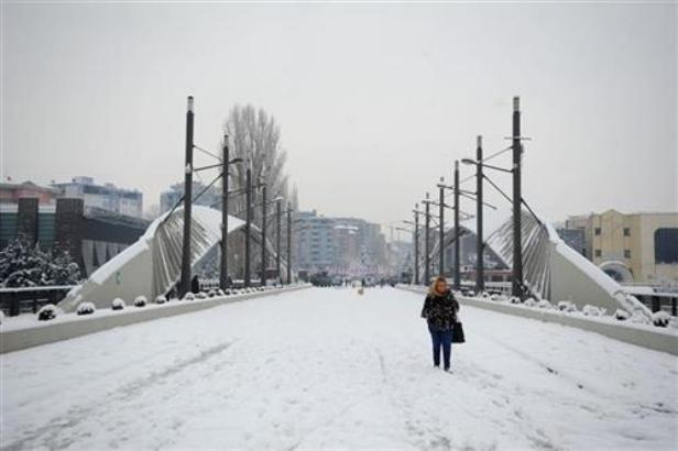Hladni talas i sneg zahvatili celo Kosovo