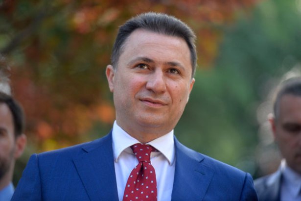 Gruevskom ukidaju poslaničku platu