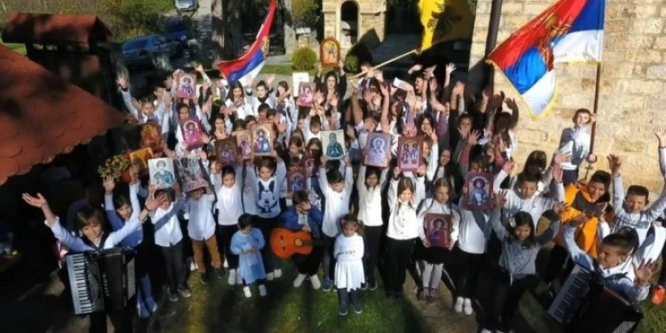 Kineska novinarka Zang: Deca su oličenje nade za Srbe na Kosovu