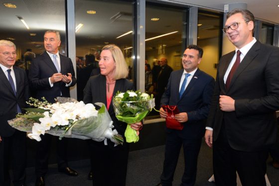  Vučić na večeri sa Mogerini i liderima Zapadnog Balkana