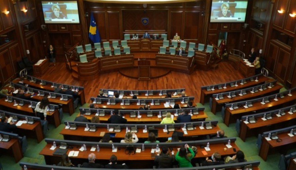 Skupština u Prištini usvojila Rezoluciju o Srebrenici, poslanici Srpske liste napustili sednicu