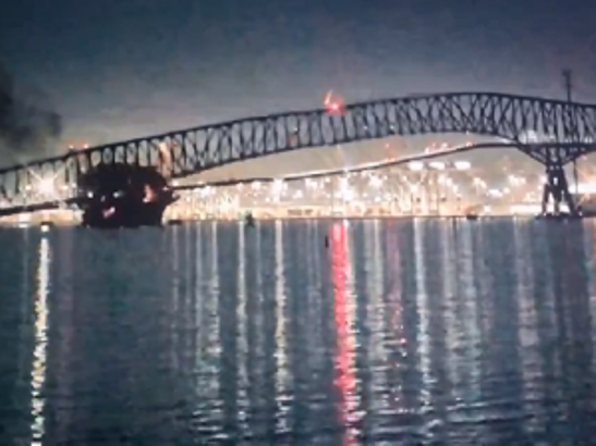 Srušio se most u Baltimoru, sedam osoba nestalo 