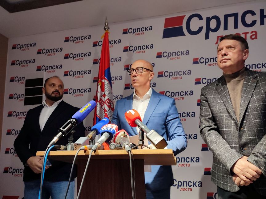SL: Predsednik Vučić da suspenduje dijalog do povlačenja Kurtijevih gradonačelnika i specijalaca