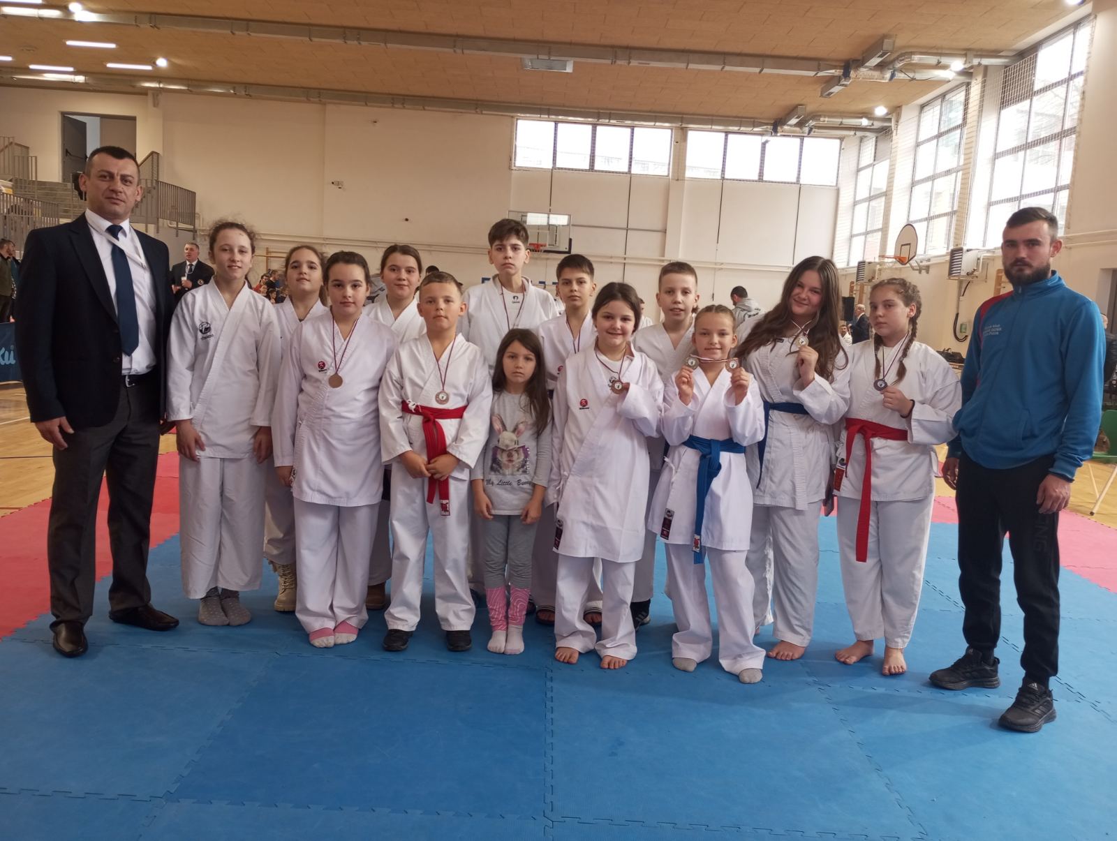 Uspešan nastup karate klubova sa severa KiM na turniru Trofej Kraljeva