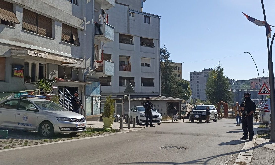 Akcije Kosovske policije u severnom delu Kosovske Mitrovice u vezi sa Banjskom; Pronađeno oružje i eksplozivne naprave