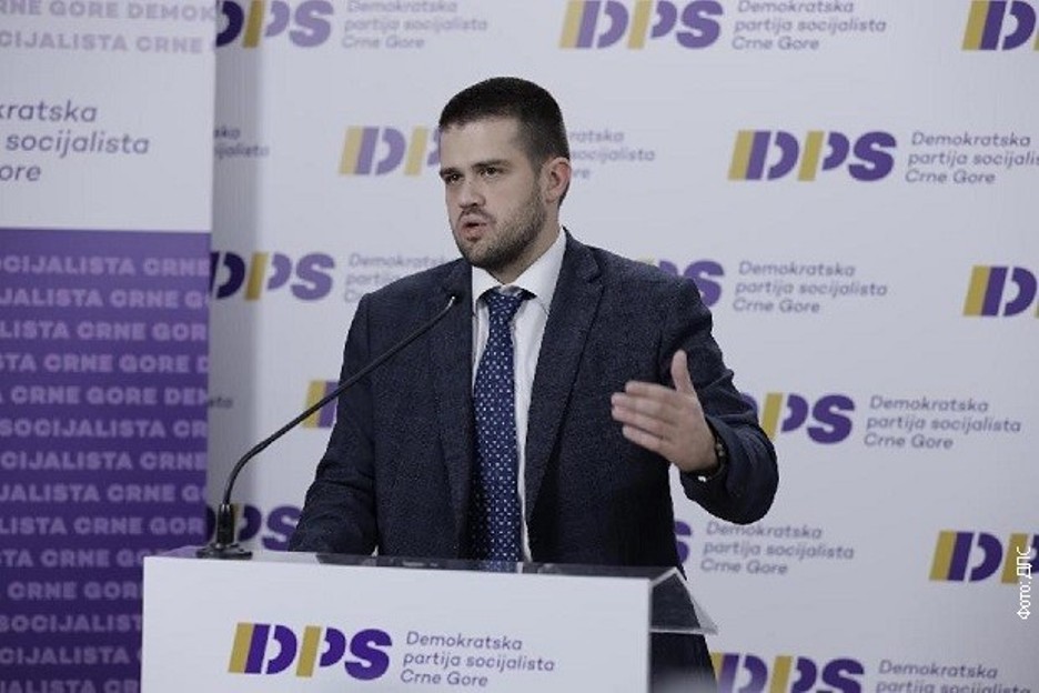 DPS: Ako Abazović misli da je Temeljni ugovor sa SPC usvojen, Vlada više nema našu podršku