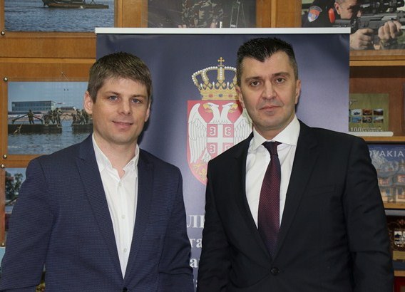 Ministar Đorđević sa humanitarcem Arno Gujonom