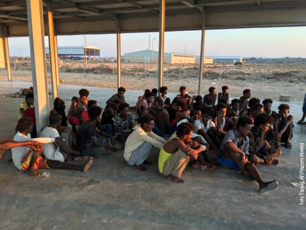 Libija, desetine tela migranata izvučeno iz Sredozemnog mora