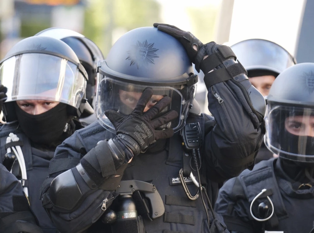 Nemačka: U Lajpcigu povređeno 50 policajaca i više demonstranata