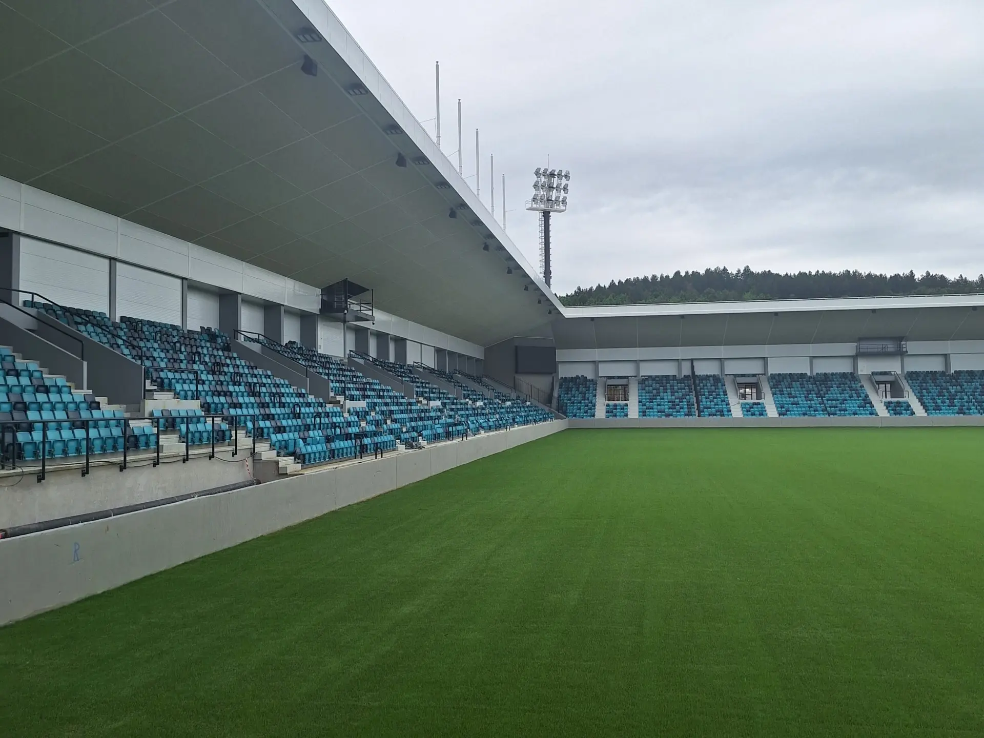 Vučić obilazi novoizgrađeni stadion 