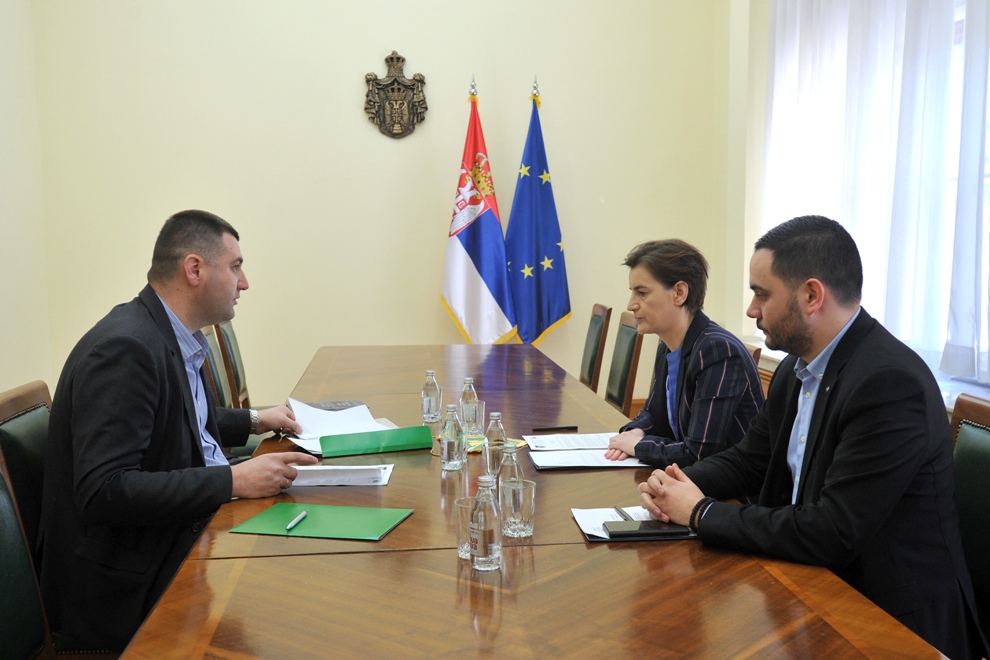 Brnabić sa predstavnicima Vojnog sindikata Srbije