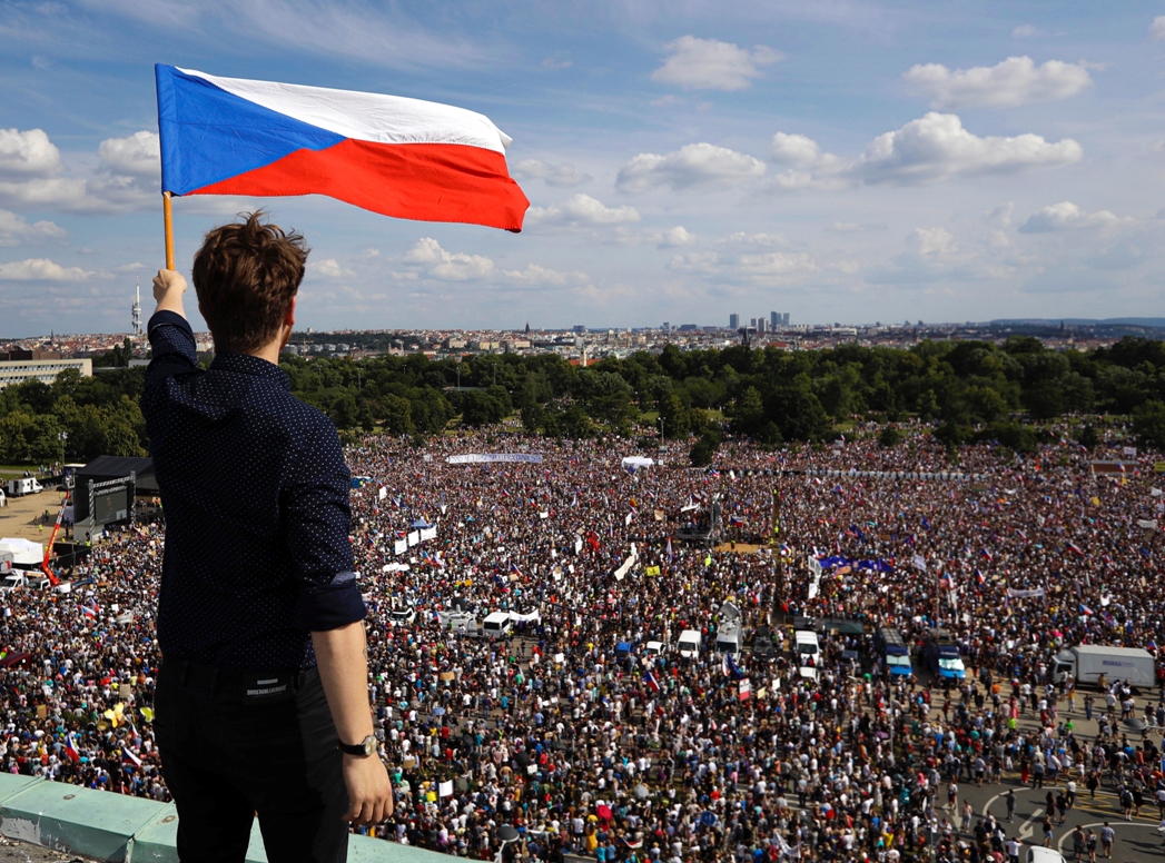 Najveće demonstracije u Pragu od Plišane revolucije