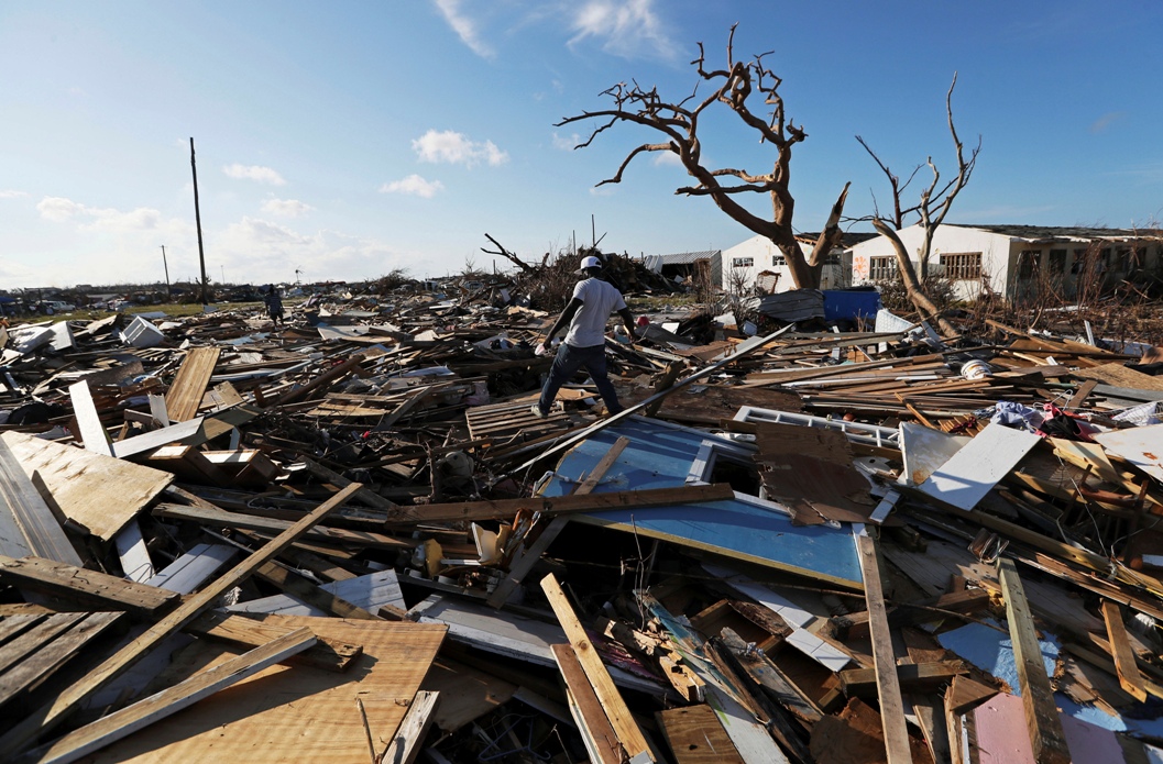Broj žrtava uragana Dorijan povećan na 44