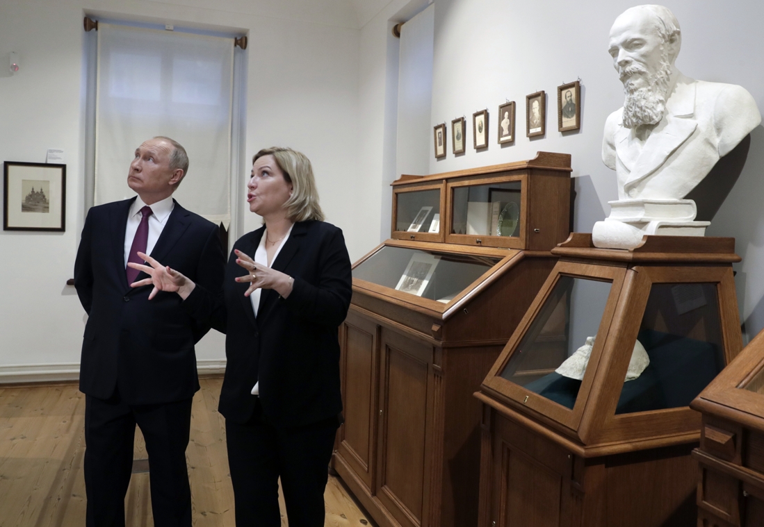 Putin posetio Muzej Dostojevskog na 200. godišnjicu rođenja