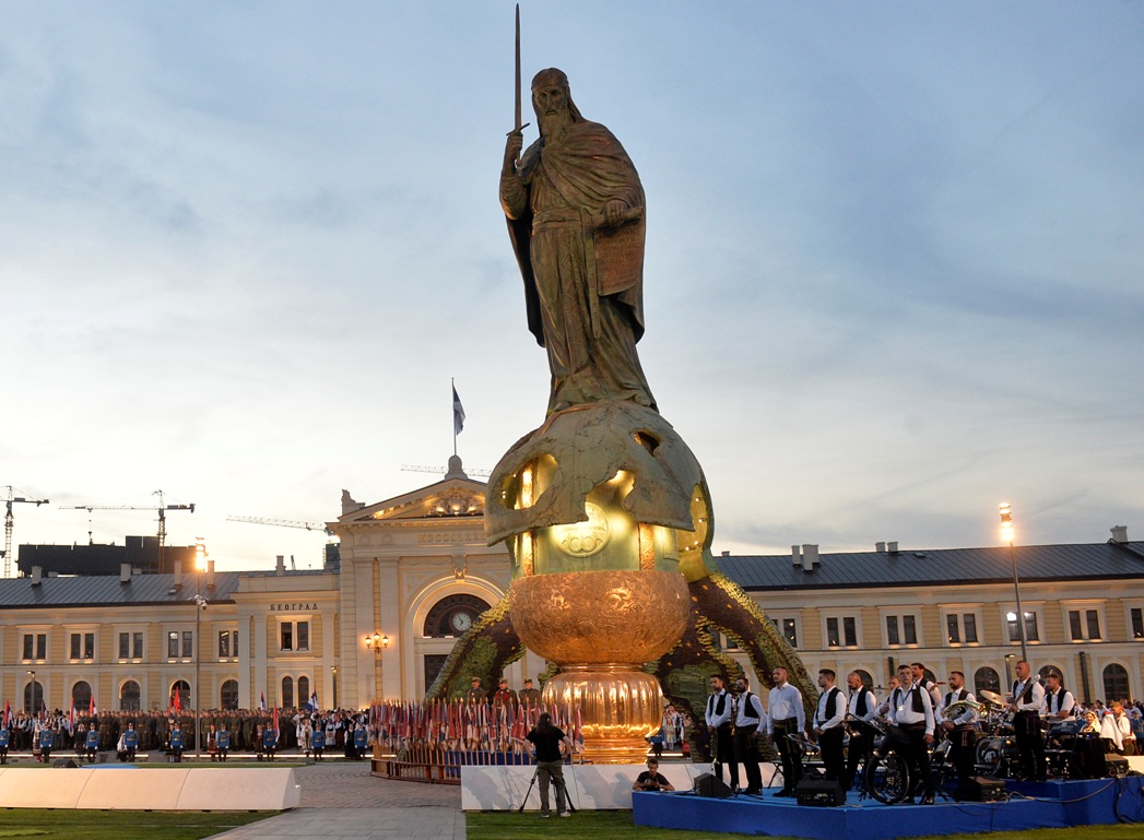 Svečanost na Savskom trgu u slavu srpskog jednistva i trobojke