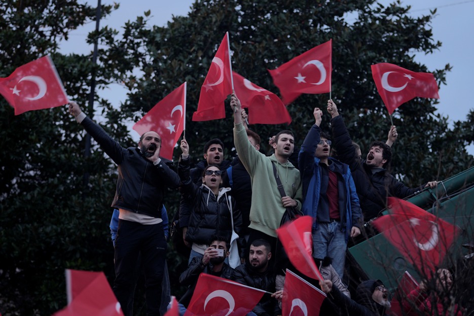 Protest u Istanbulu zbog zatvorske kazne za gradonačelnika Imamoglua