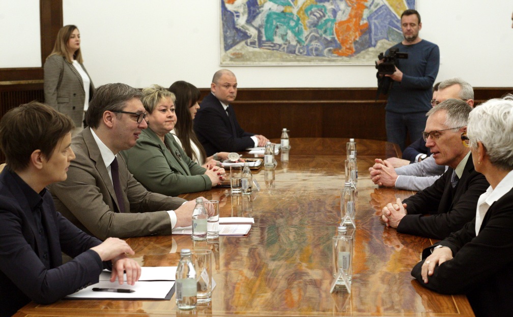 Vučić se sastao sa rukovodstvom 