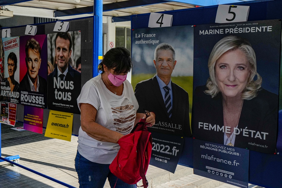 Francuska bira predsednika - Makron favorit, Marin le Pen se nada iznenađenju