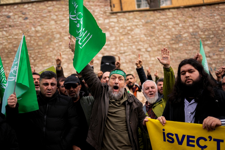 Turska: Nastavjeni protesti zbog paljenja Kurana u Švedskoj