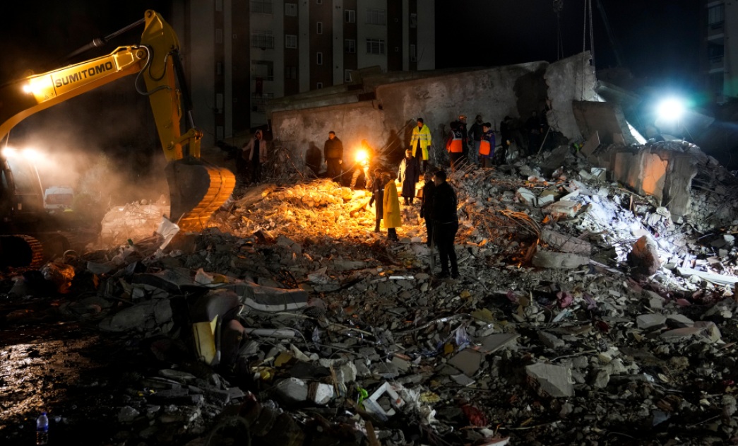 Broj žrtava zemljotresa u Turskoj i Siriji popeo se na najmanje 2.724