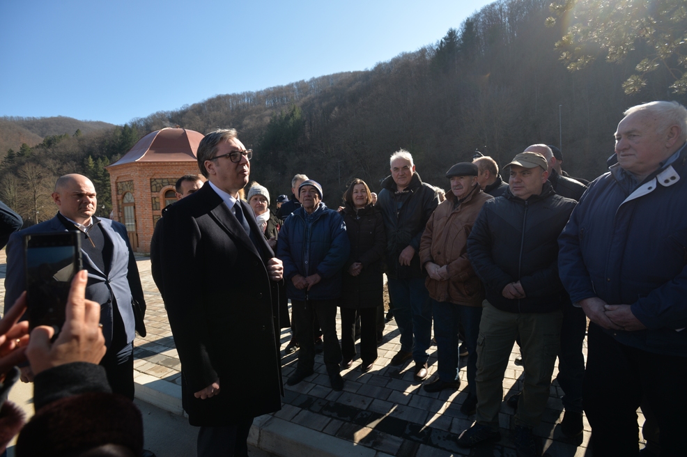 Vučić posetio Kuršumlijsku banju, otvoren rekonstruisani hotel 