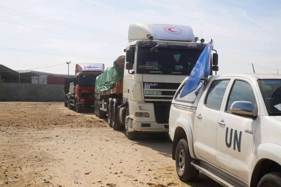 Dva kamiona UN sa preko 44.000 flaša vode za piće ušla u Gazu