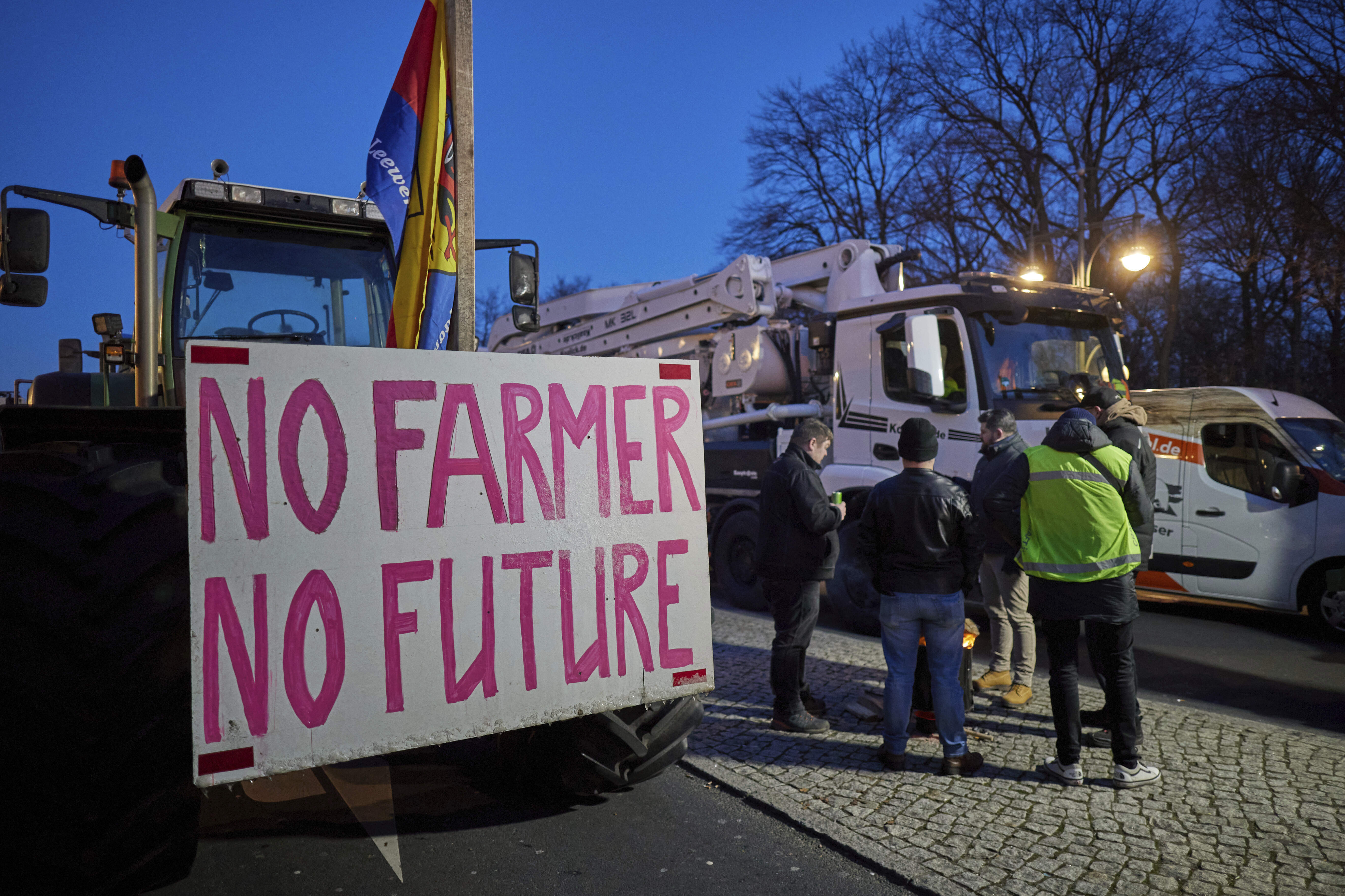 Nemački poljoprivrednici blokirali autoputeve, strah vlasti od ekstremista 