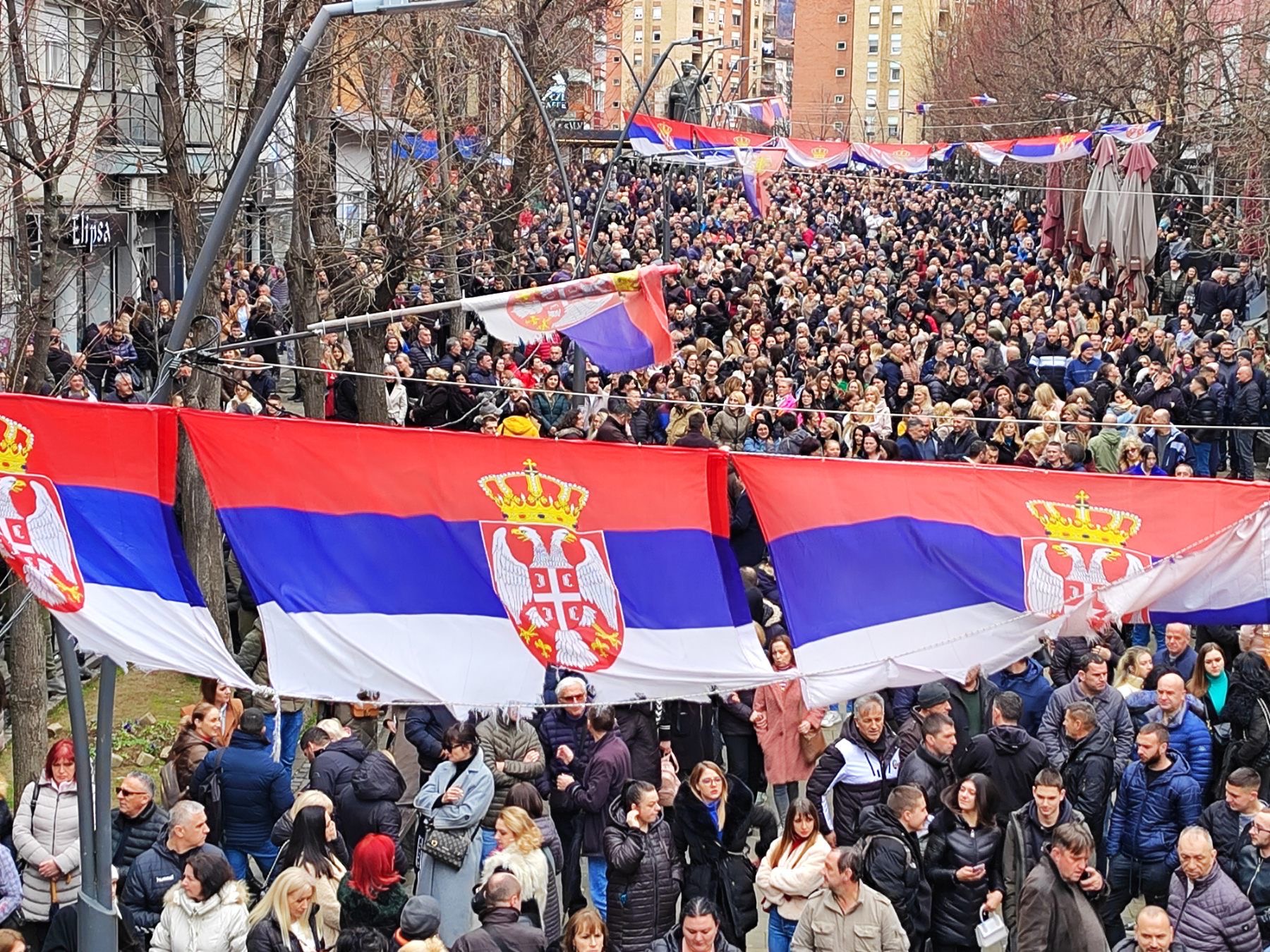 Protestni skup u Kosovskoj Mitrovici: Ništa tuđe nismo uzeli i ne damo ono što smo pošteno zaradili