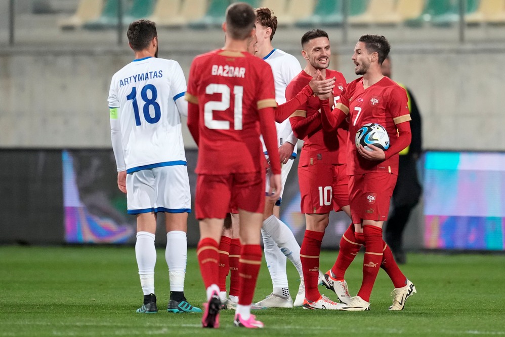 Fudbaleri Srbije pobedili Kipar, Tadić novi rekorder, Baždar debitovao