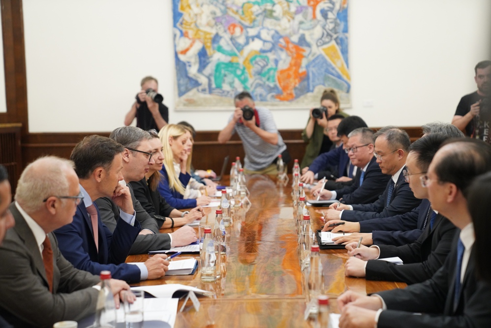 Vučić sa kineskim ministrom o strateški važnim aspektima ekonomske saradnje i projektima Srbije i Kine
