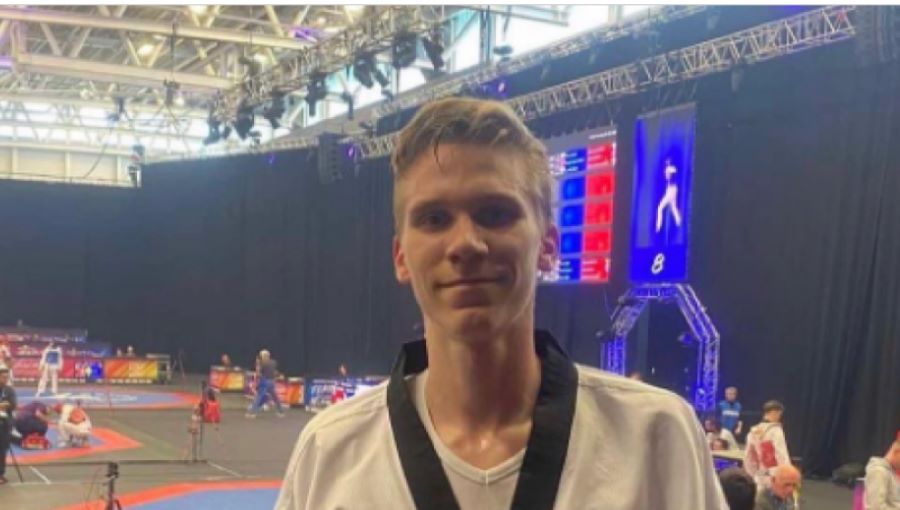 Srpski tekvondista Stefan Takov osvojio srebro na Svetskom prvenstvu