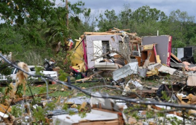 Dvoje dece poginulo u tornadu u SAD