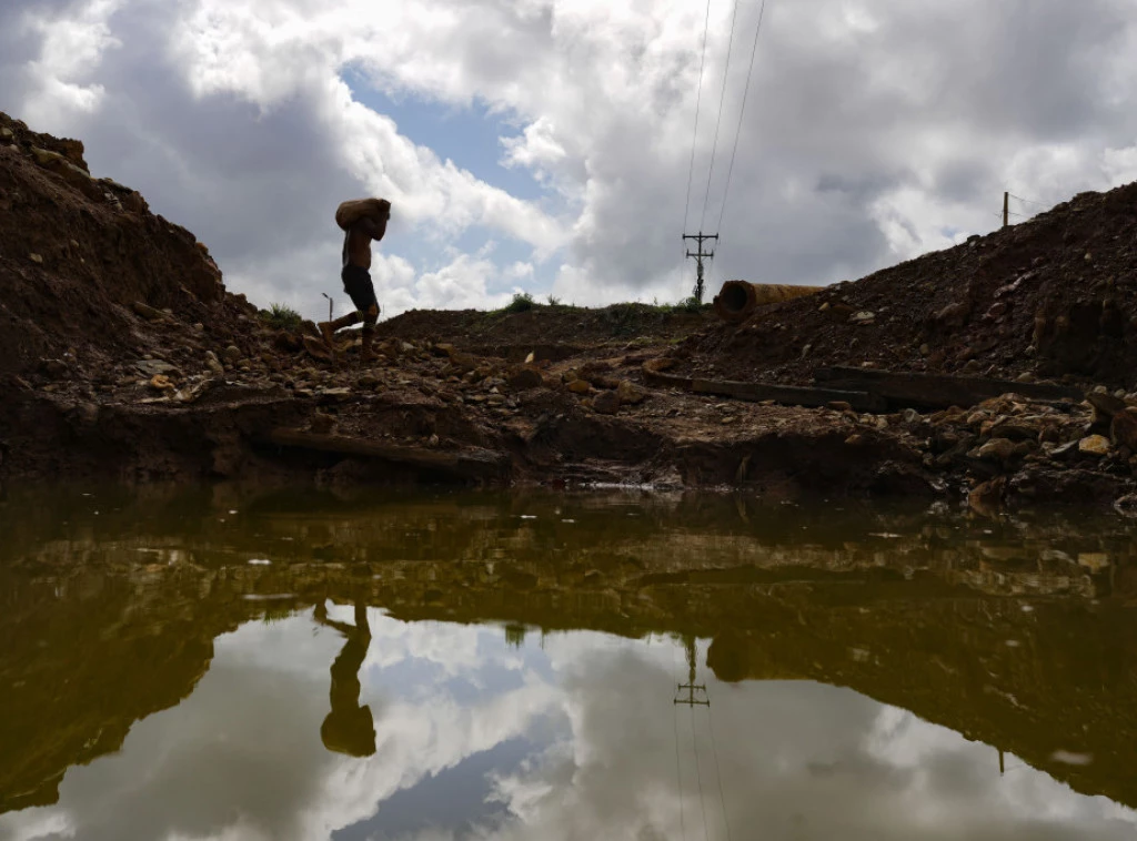 Venecuela: Najmanje 12 rudara poginulo u urušavanju rudnika zbog poplava