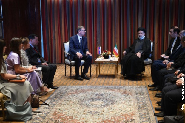 Vučić sa Raisijem: Srbija ceni dosledan stav Irana o nepriznavanju kosovske nezavisnosti