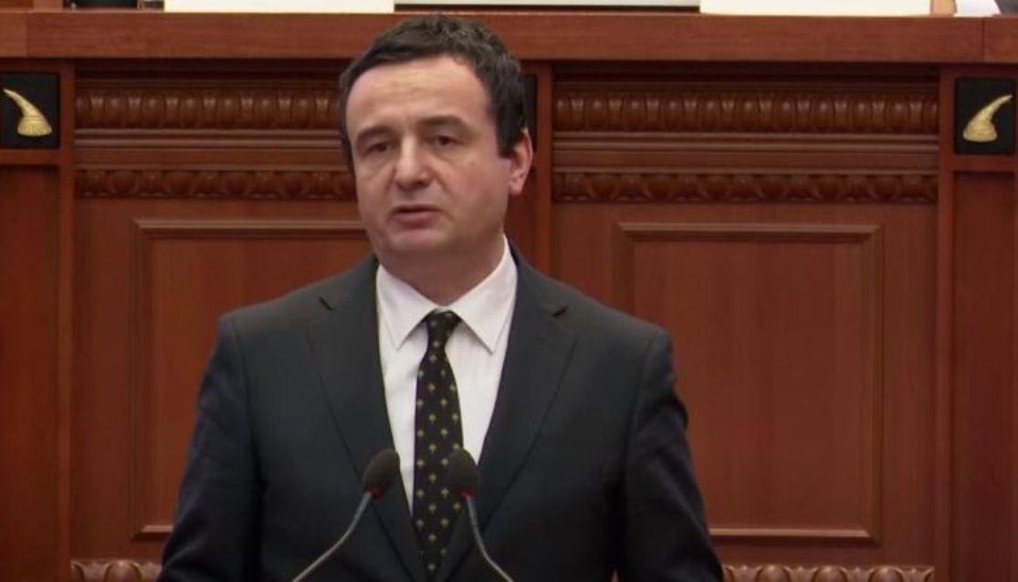 Kurti u parlamentu Albanije: Trebalo bi češće da budemo zajedno