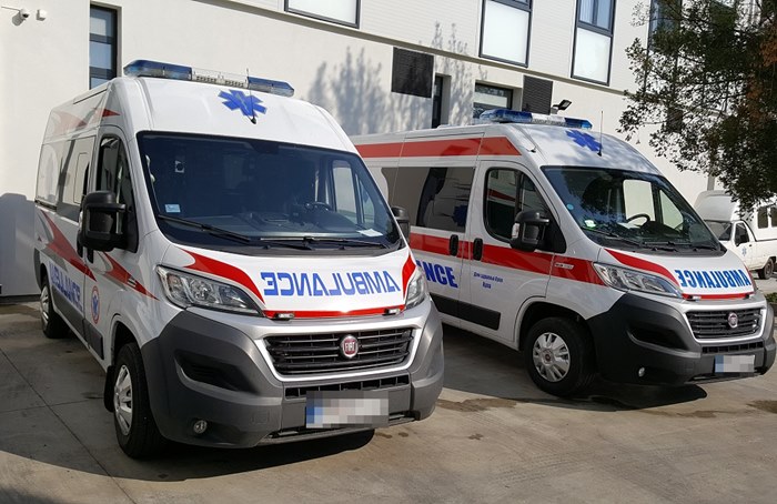 Kancelarija za Kosovo i Metohiju donira sanitetsko vozilo Zdravstvenom centru u Gnjilanu