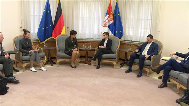 Brnabić s nemačkom ministarkom o saradnji Vojvodine i Hesena 