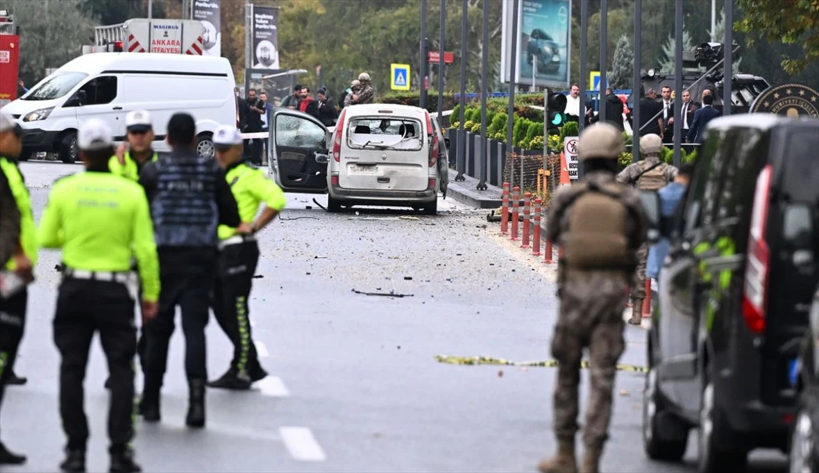 Eksplozija u Ankari u blizini parlamenta, bombaš-samoubica aktivirao eksploziv – povređena dva policajca