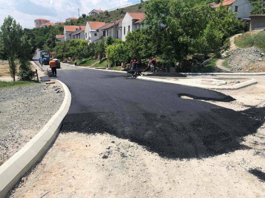 Todosijević: Krenuli radovi na rekonstrukciji Ulice Nemanjića u Zvečanu, u planu brojni infrastrukturni projekti 