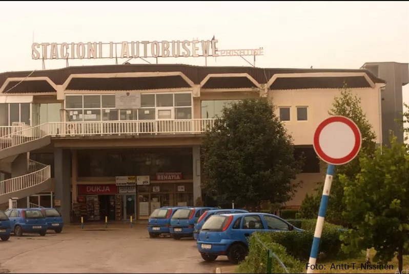 Dojava o sumnjivom vozilu na autobuskoj stanici u Prištini