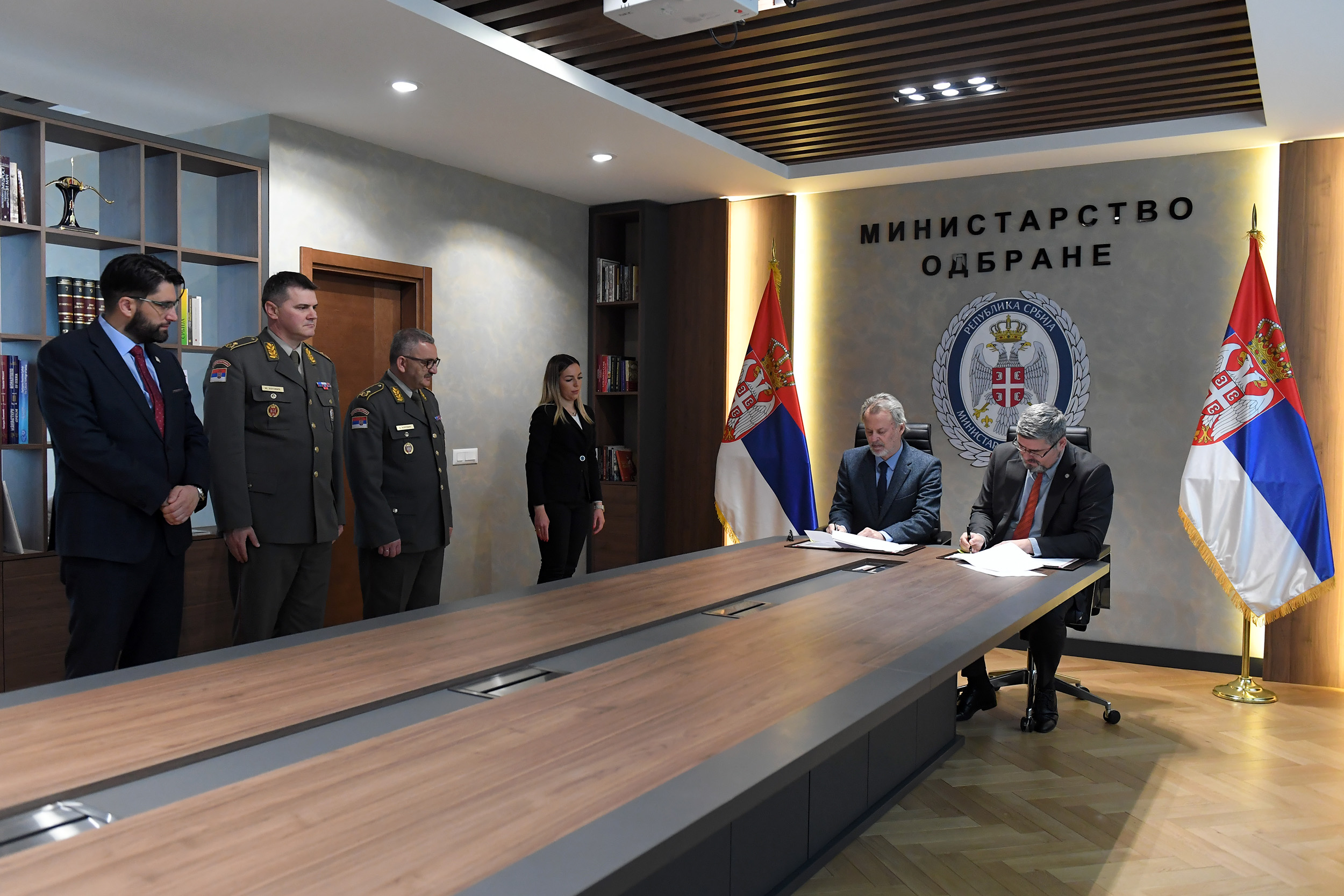Ministarstvo odbrane i Institut za noviju istoriju Srbije potpisali sporazum  