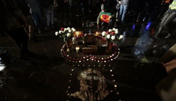 Banjaluka: Grupa građana zapalila sveće