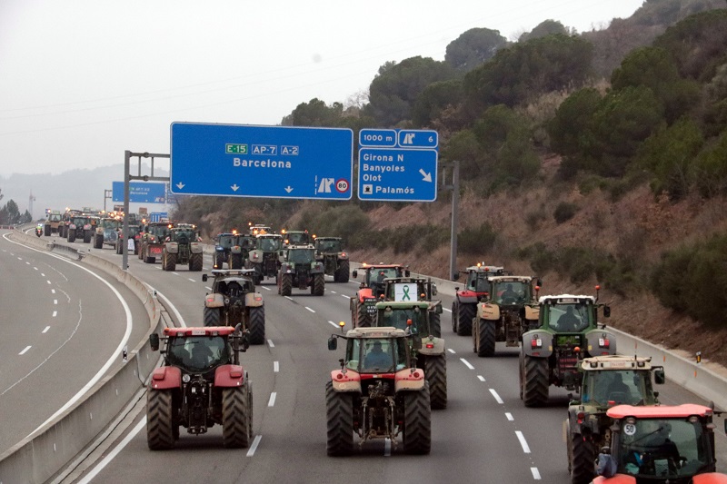 Četvrti dan protesta španskih poljoprivrednika zbog politike EU
