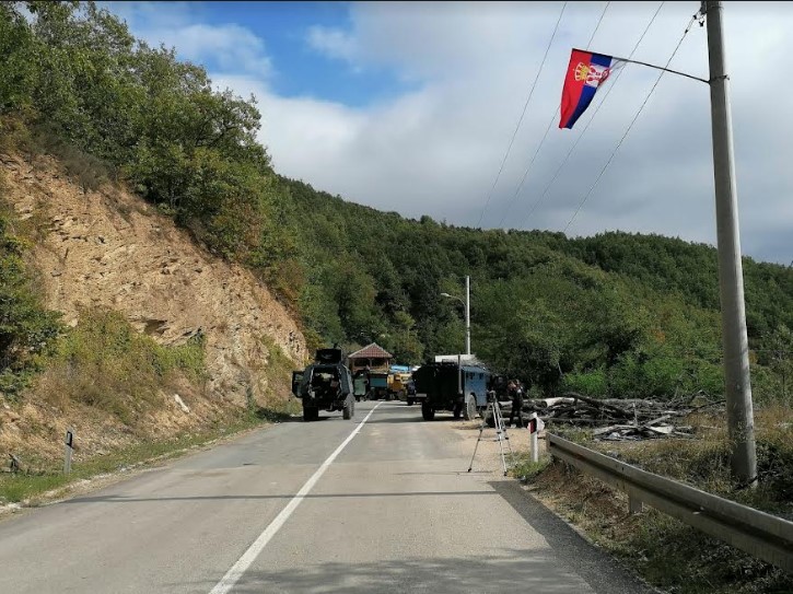 Srpski policajci napustili i administrativne prelaze Jarinje i Brnjak