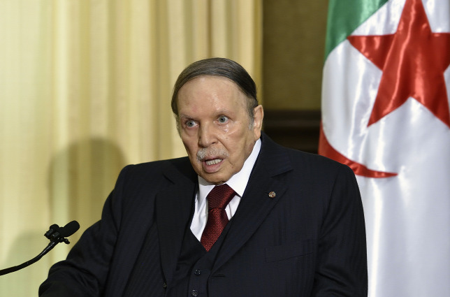 Buteflika podneo ostavku na mesto predsednika Alžira 