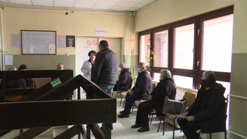 U Bujanovcu prvu dozu primilo 2.730, revakcinisano 2.285 osoba iz Kosovskog Pomoravlja