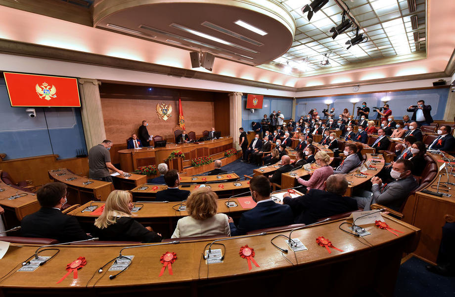 Burno u crnogorskom parlamentu, DF predlaže izmene Zakona o predsedniku