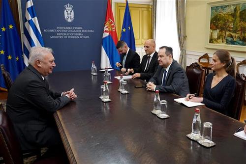 Dačić zahvalio grčkom ambasadoru zbog unapređenja odnosa